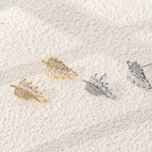 Sparkling Zircon Leaf Stud Earrings