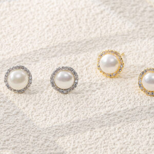 Round Frame Zircon Wrapped Pearl Stud Earrings