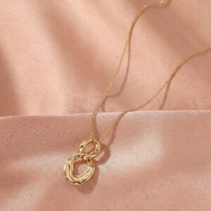Minimalist Two Intertwined Ring Gold Necklace