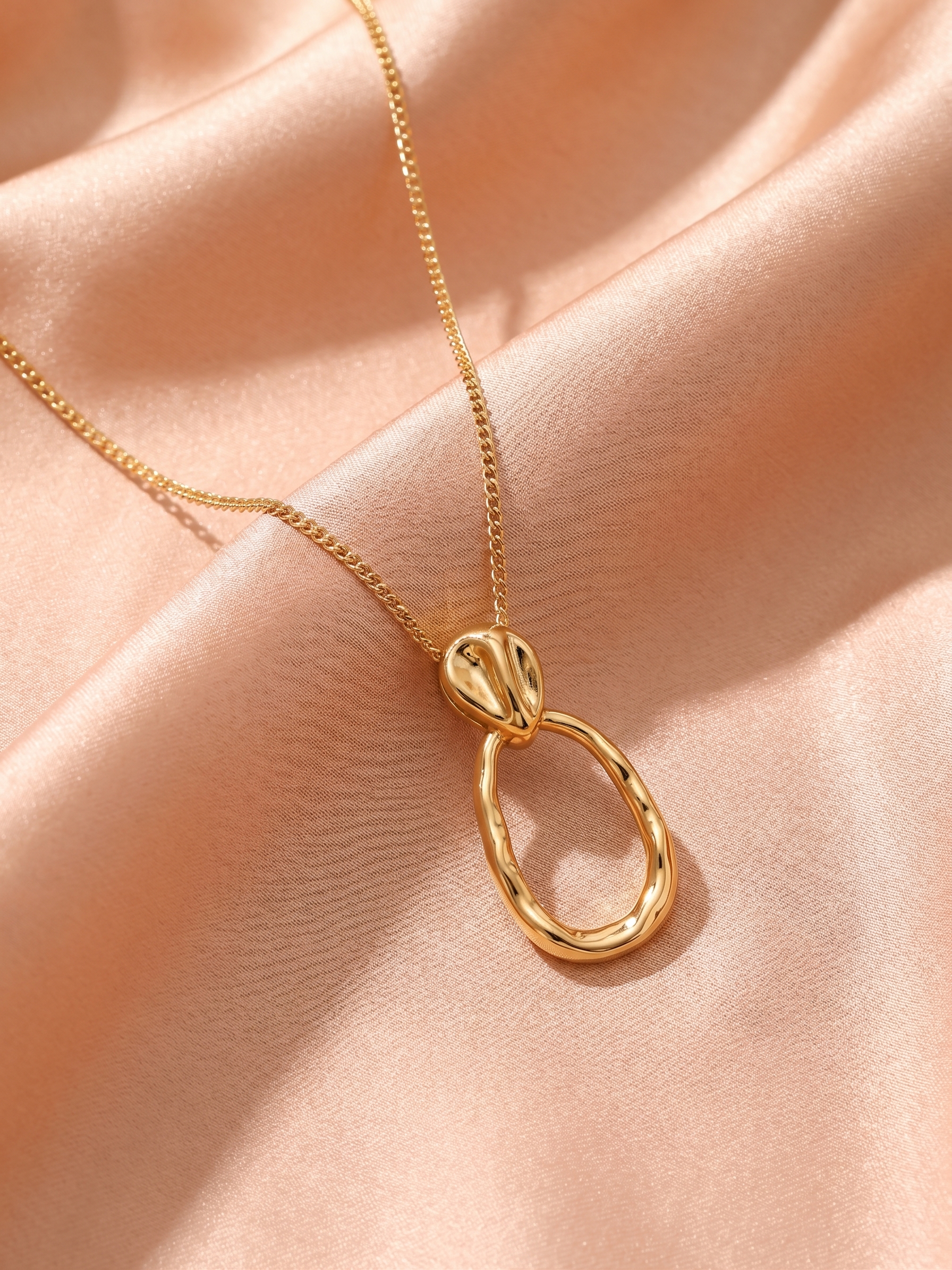 Irregular Teardrop Loop Gold Thin Chain Necklace