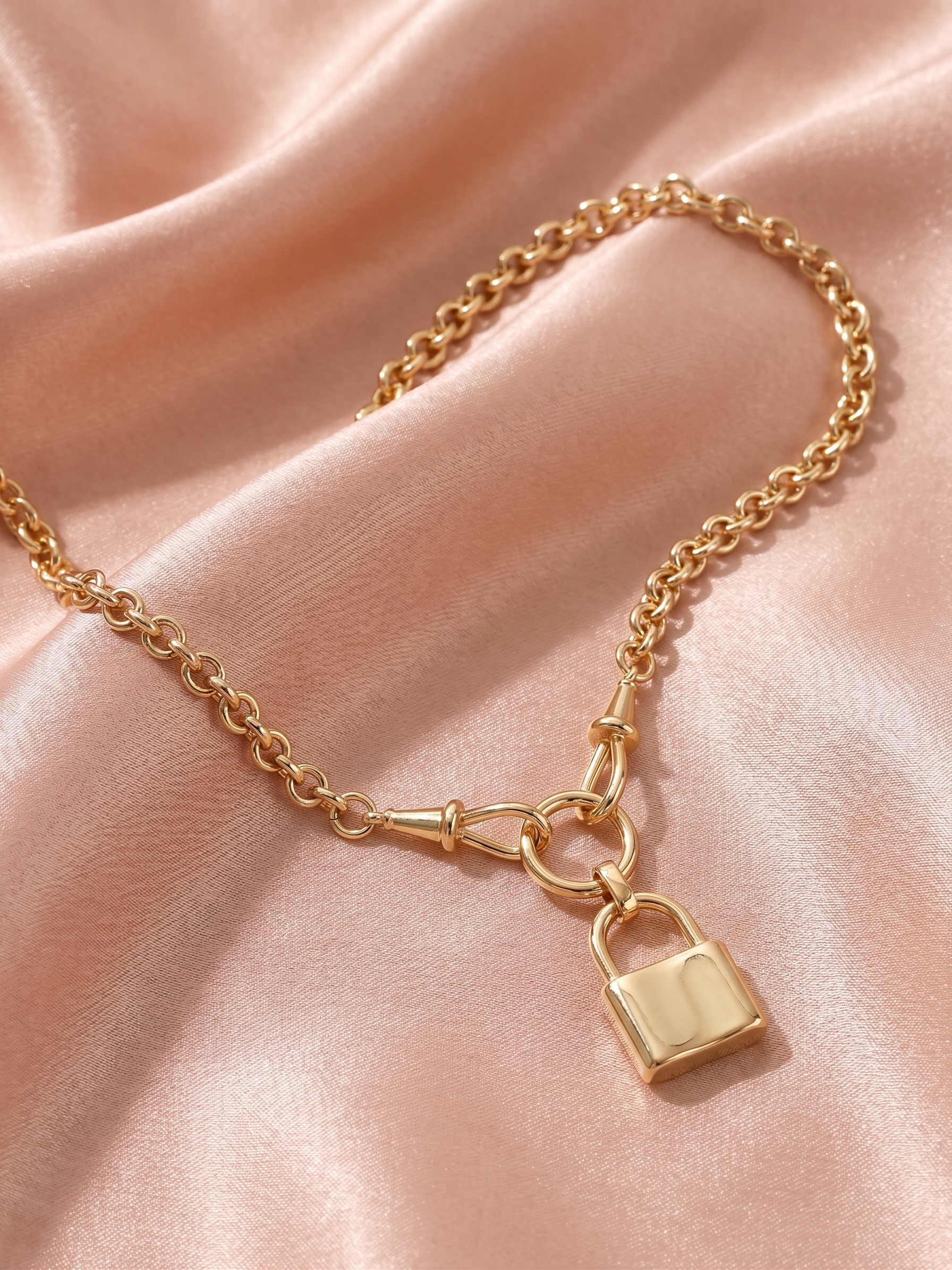 Minimalist Padlock Toggle Chain Necklace Gold