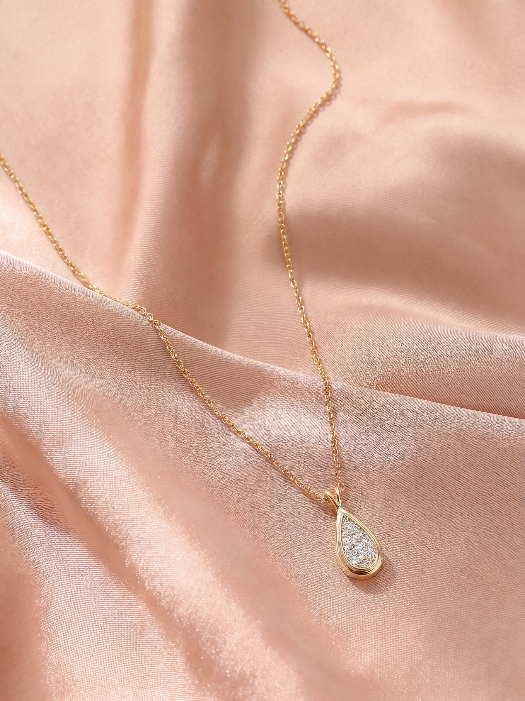 Dainty Teardrop Crystal Gold Thin Chain Necklace For Women
