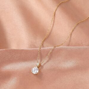 Luxury Halo Setting Zircon Pendant Thin Gold Chain
