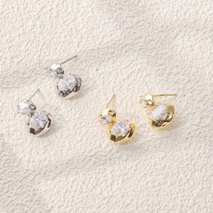 Double‑Layer Surround Round Zircon Stud Earrings